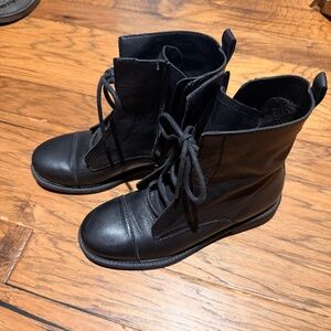 Chelsea & Violet Boots